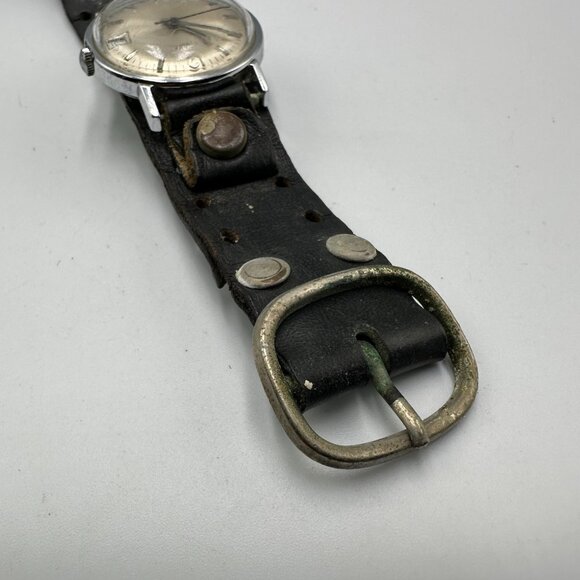 Vintage Timex Watch Men Silver Tone Beige Dial Date Manual Wind READ DESCRIPTION - Picture 5 of 8